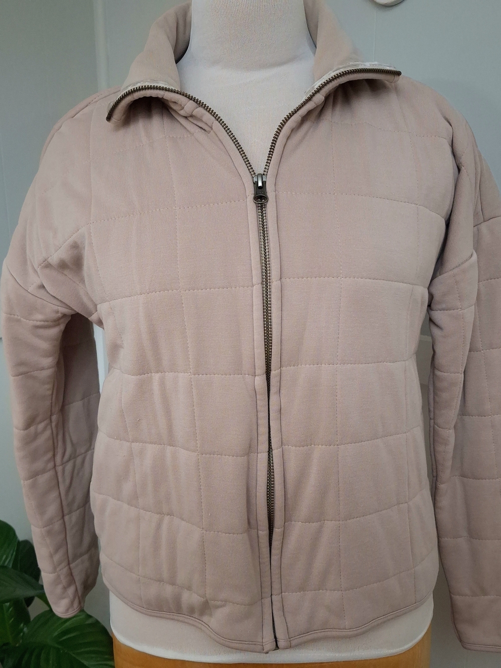 Women's Quilted Cream Zip-Front Jacket Size Small